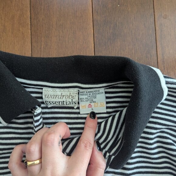 BASIC STRIPED VINTAGE COLLAR TSHIRT - Picture 2 of 2